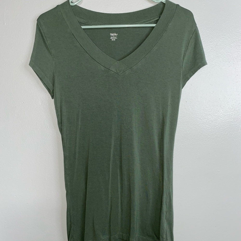 Mossimo women’s v neck t shirt